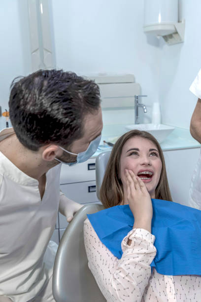 Best Dentist Open Late Near Me  in Pleasant Ridge, MI